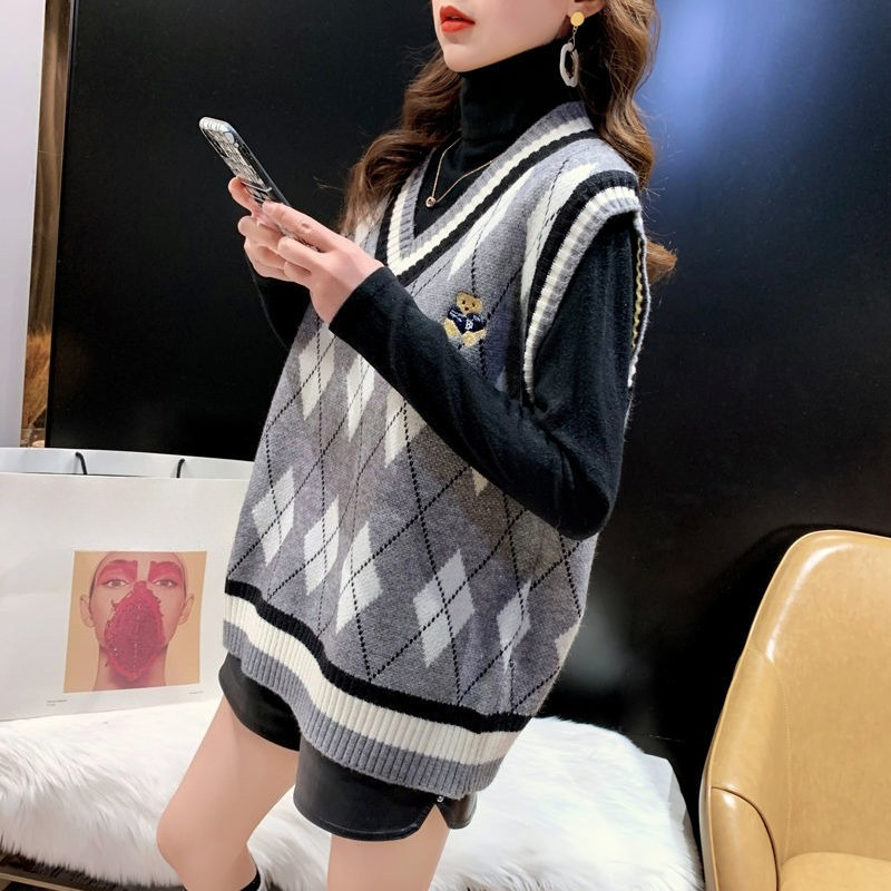 レッドニットベスト レディース ノースリーブ チョッキ 冬  - Winter Clothing Offer のレビューと価格